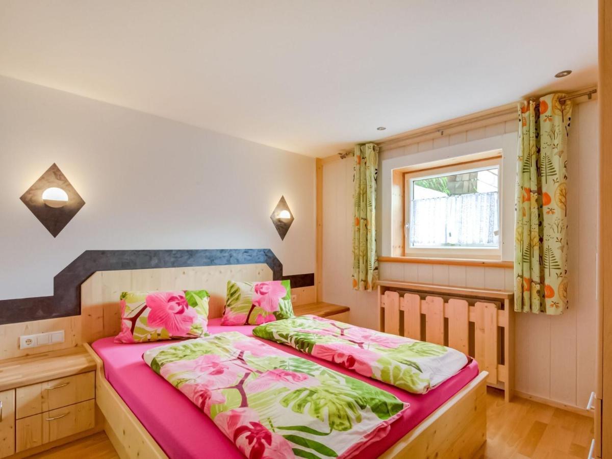 Apartment On The Mountainside In Silbertal Exteriör bild