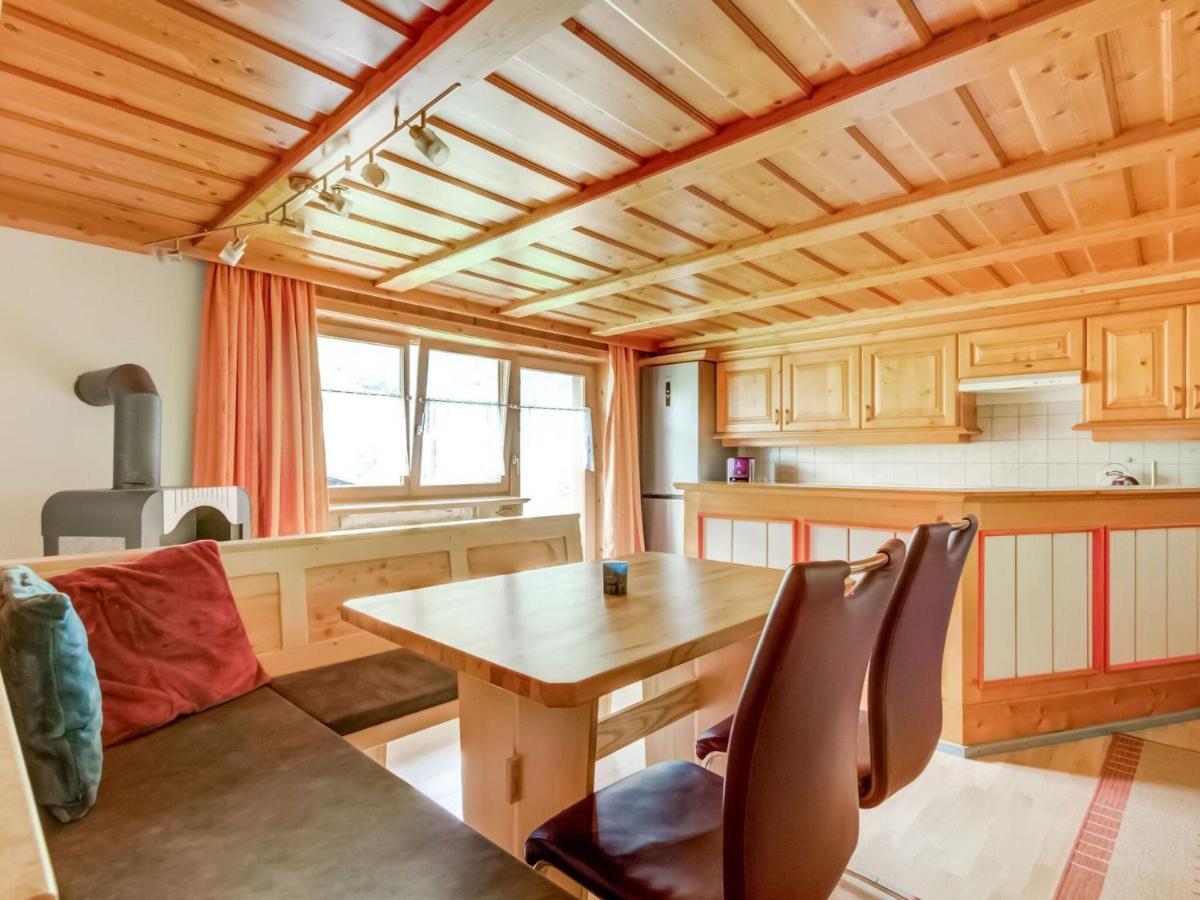 Apartment On The Mountainside In Silbertal Exteriör bild