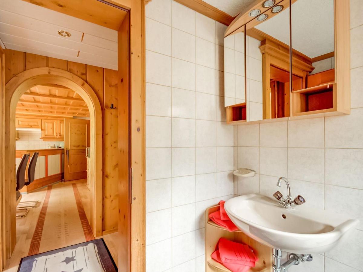 Apartment On The Mountainside In Silbertal Exteriör bild